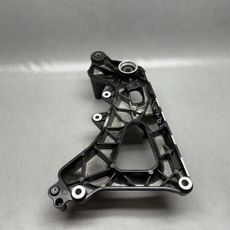 8558176 BMW C400X REAR WHEEL SWING ARM RIGHGT 2018 2019 2020 OEM 8558176