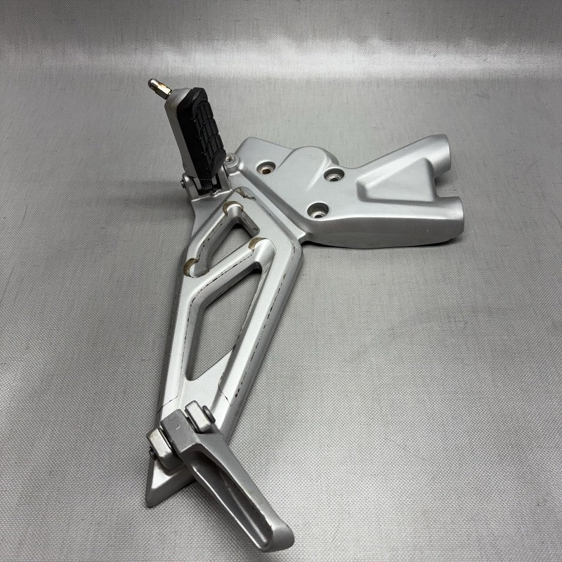 G 310R BMW G 310R FOOT REST PEG MOUNT BRACKET LEFT 2016 2017 2018 2019 2020 OEM