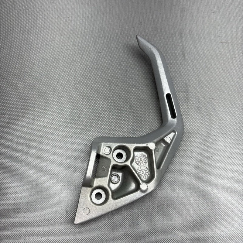 8556898 BMW G 310R GRAB RAIL BAR RIGHT 2016 2017 2018 2019 2020 OEM 8556898