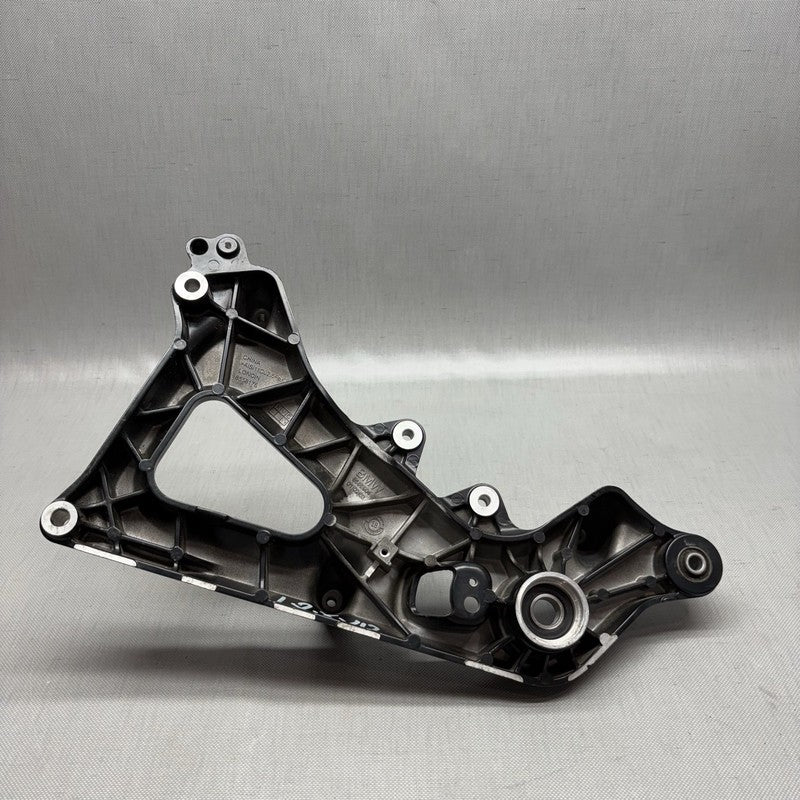 8558176 BMW C400X REAR WHEEL SWING ARM RIGHGT 2018 2019 2020 OEM 8558176