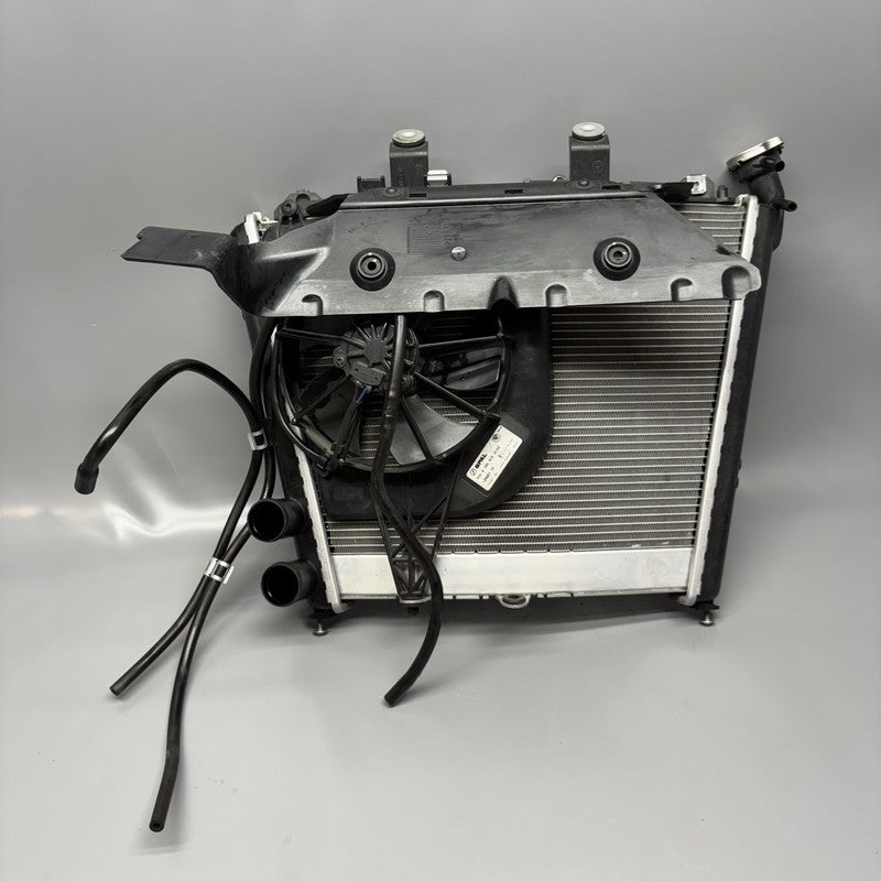 8356804 BMW S1000R RADIATOR WITH FAN 2020 2021 2022 2023 2024 2025 OEM 8356804