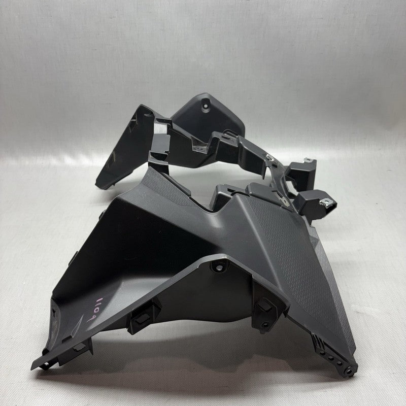 8566808 BMW C400X LEG SHIELD BOTTOM 2018 2019 2020 OEM 8566808