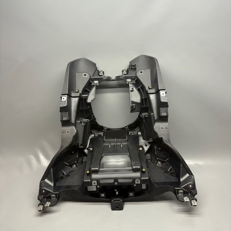 9899419 BMW R18 WINDSHIELD MOUNT 2020 2021 2022 2023 2024 OEM 9899419