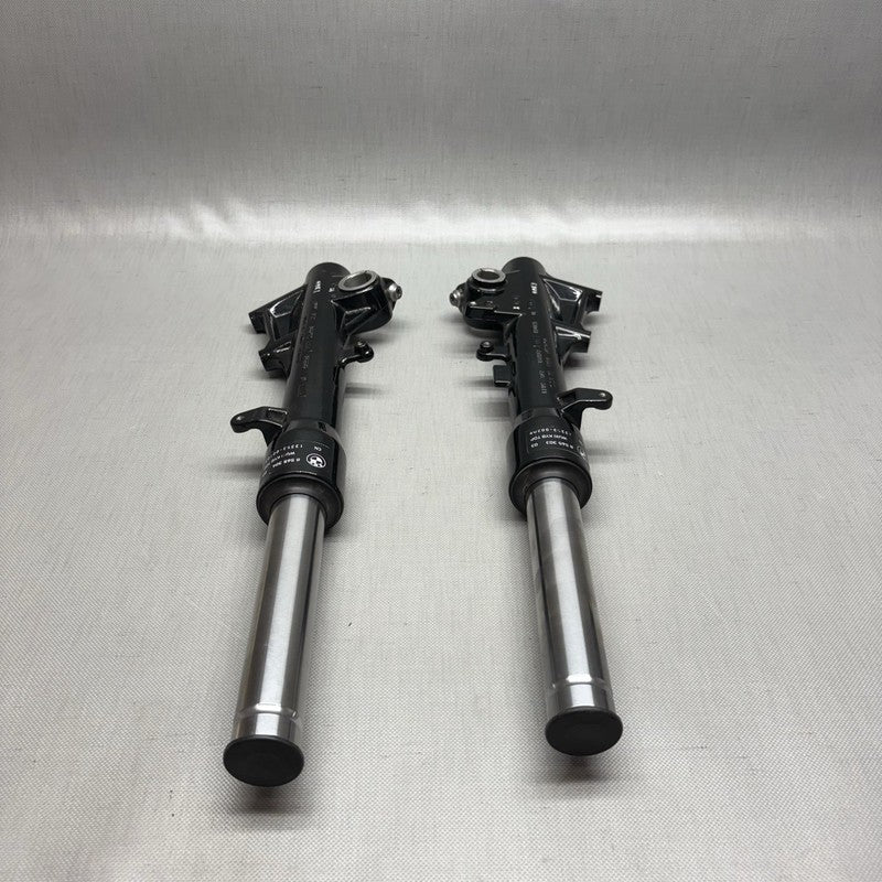 8566912.  8566942 BMW C400X FRONT FORK LEG LEFT RIGHT 2018 2019 2020 OEM 8566912 8566942