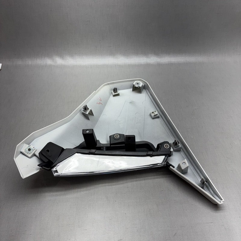 8558254 BMW C400X TURN SIGNAL WITH COVER RIGHT 2018 2019 2020 OEM 8558254