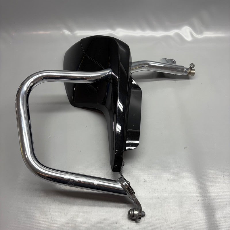 R18 BMW R18 LEG SHIELD RIGHT 2020 2021 2022 2023 2024 OEM