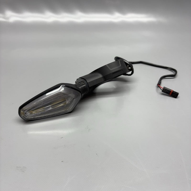 S1000R BMW S1000R SIGNAL LIGHT RIGHT FRONT 2020 2021 2022 2023 2024 2025 OEM