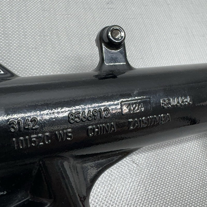 8566912.  8566942 BMW C400X FRONT FORK LEG LEFT RIGHT 2018 2019 2020 OEM 8566912 8566942