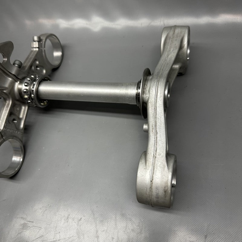 8543119 BMW C 650 EVOLUTION FORK BRIDGE 2015 2016 2017 2018 OEM 8543119