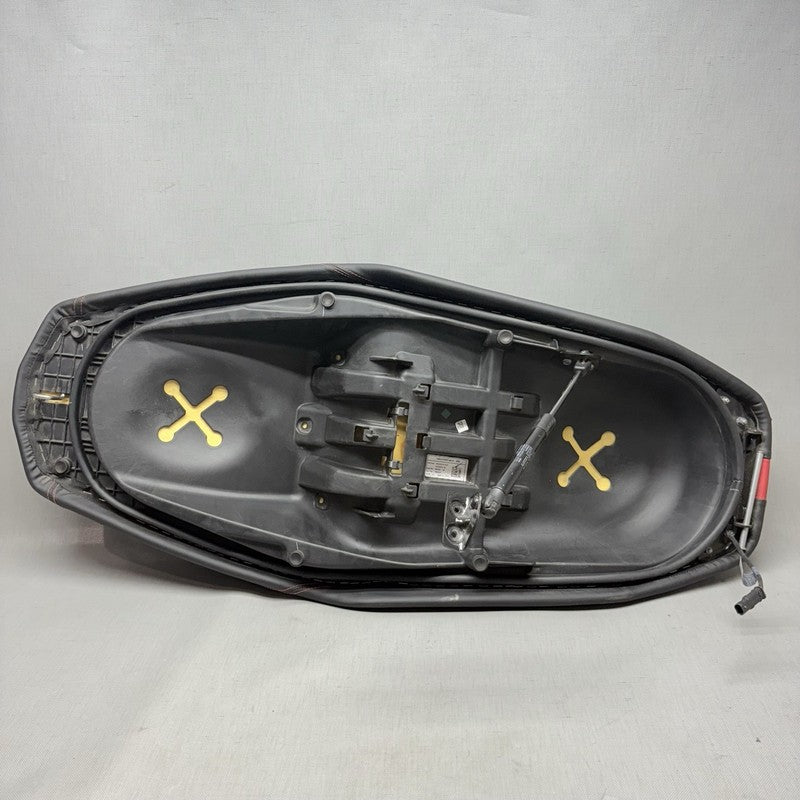 8405367 BMW C400X SEAT 2018 2019 2020 OEM 8405367