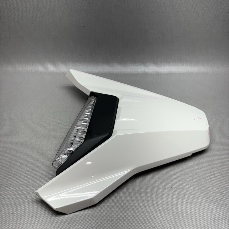 8558254 BMW C400X TURN SIGNAL WITH COVER RIGHT 2018 2019 2020 OEM 8558254