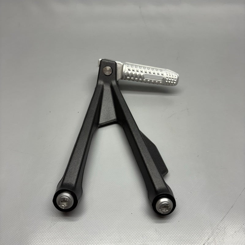 9467689 BMW S1000R FOOTREST RIGHT REAR 2020 2021 2022 2023 2024 2025 OEM 9467690