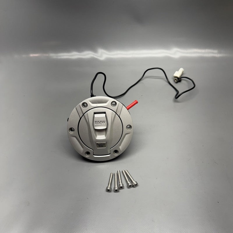8531632 BMW F900R KEYLESS TANK LID 2020 2021 2022 2023 2024 OEM 8531632