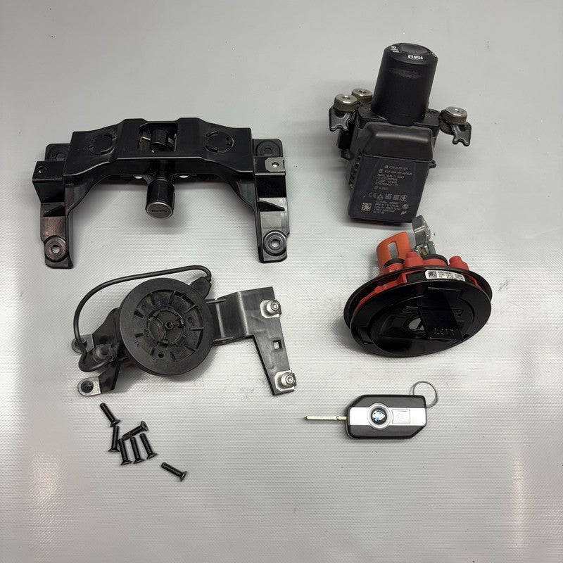 S1000R BMW S1000R FUEL CAP IGNITION WITH KEYLESS RIDE 2020 2021 2022 2023 2024 2025 OEM