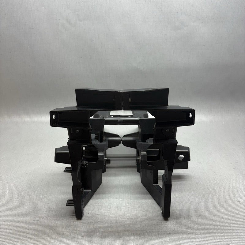 8559389 BMW C400X TRIM BRACKET FRONT 2018 2019 2020 OEM 8559389