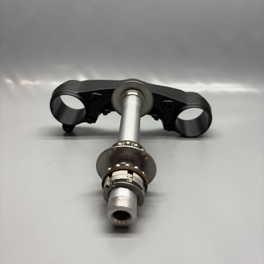 8526069 BMW S1000R LOWER FORK CROSS BRACE 2020 2021 2022 2023 2024 2025 OEM 8526069