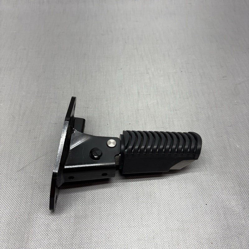 8558603 BMW C400X FOOTPEG LEFT REAR 2018 2019 2020 OEM 8558603