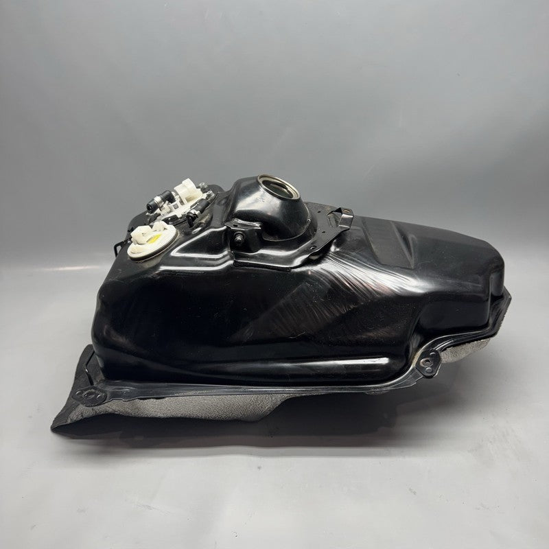 C650 SPORT BMW C 650 SPORT FUEL TANK WITH FUEL PUMP 2014 2015 2016 2017 2018 2019 2020 OEM