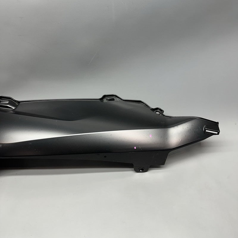 8536038 BMW C 650 EVOLUTION TAIL TRIM RIGHT SIDE 2015 2016 2017 2018 OEM 8536038