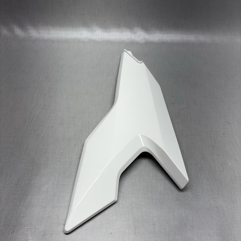 8558589 BMW C400X FAIRING SIDE PANEL LEFT 2018 2019 2020 OEM 8558589