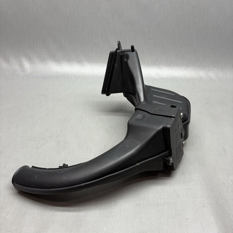 7724929 BMW C650 GT INTAKE MANIFOLD 2011 2012 2013 2014 2015 OEM 7724929