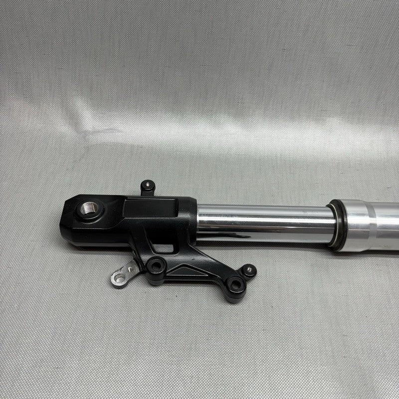 7725311 BMW C650 GT FORK SUSPENSION LEFT 2011 2012 2013 2014 2015 OEM 7725311