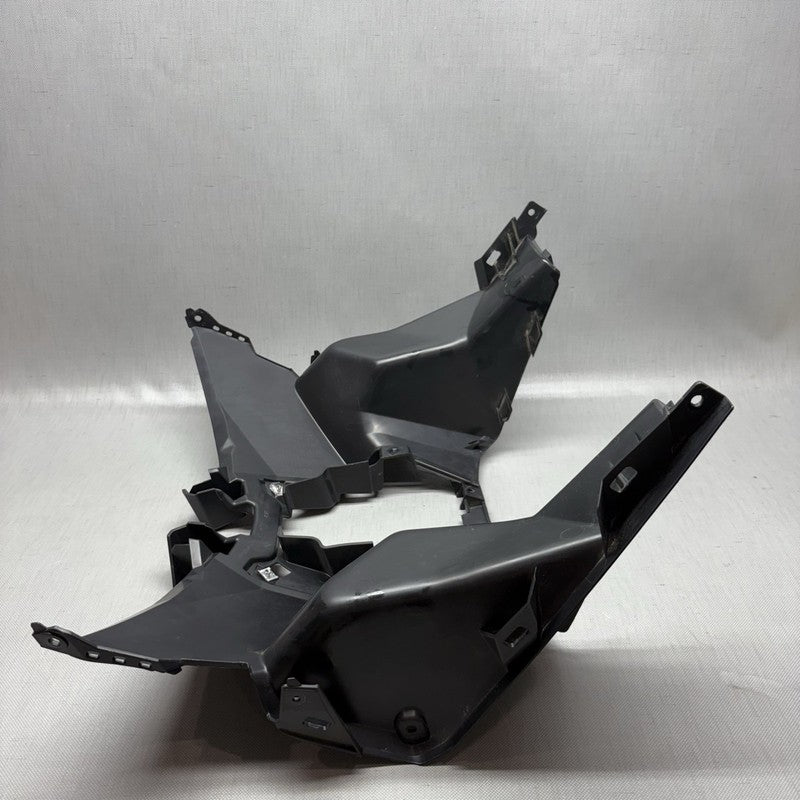 8566808 BMW C400X LEG SHIELD BOTTOM 2018 2019 2020 OEM 8566808