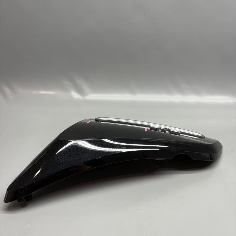 9899450 BMW R18 BATTERY COVER RIGHT 2020 2021 2022 2023 2024 OEM 9899450