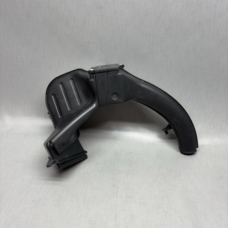 7724929 BMW C650 GT INTAKE MANIFOLD 2011 2012 2013 2014 2015 OEM 7724929
