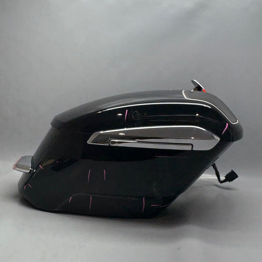 R18 BMW R18 SIDE CASE RIGHT 2020 2021 2022 2023 2024 OEM