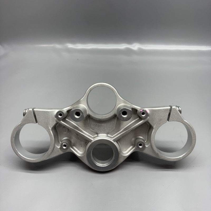 8404205 BMW F900R TRIPLE TREE CLAMP UPPER 2020 2021 2022 2023 2024 OEM 8404205