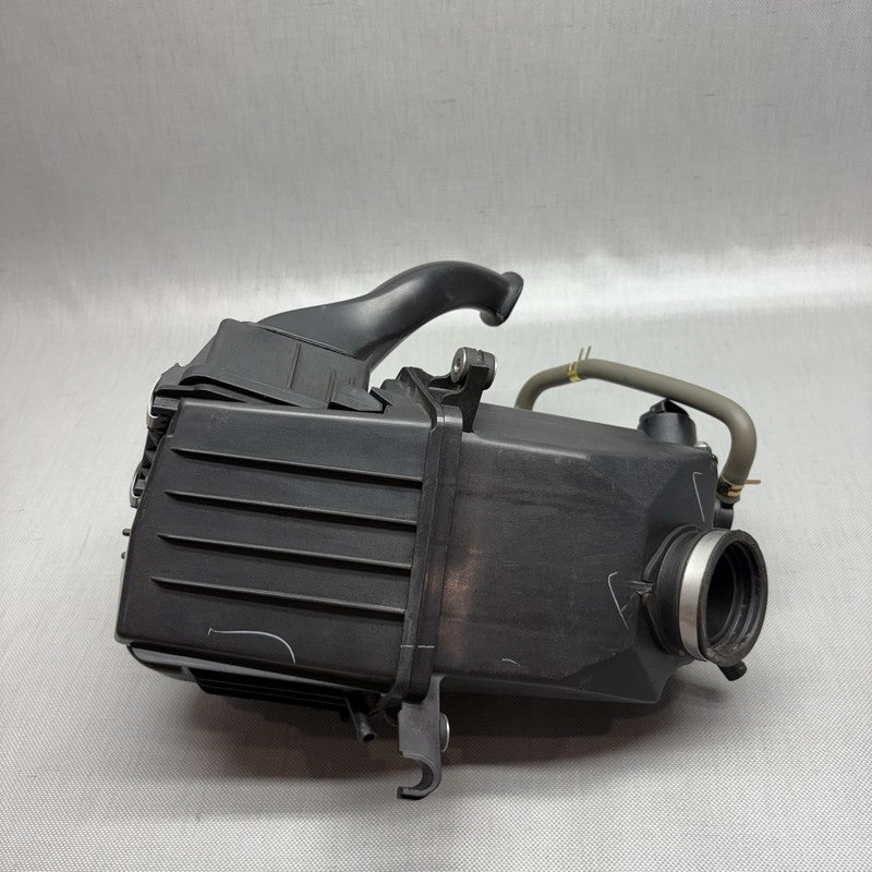 8556563 BMW G 310R AIR INTAKE CLEANER BOX 2016 2017 2018 2019 2020 OEM 8556563