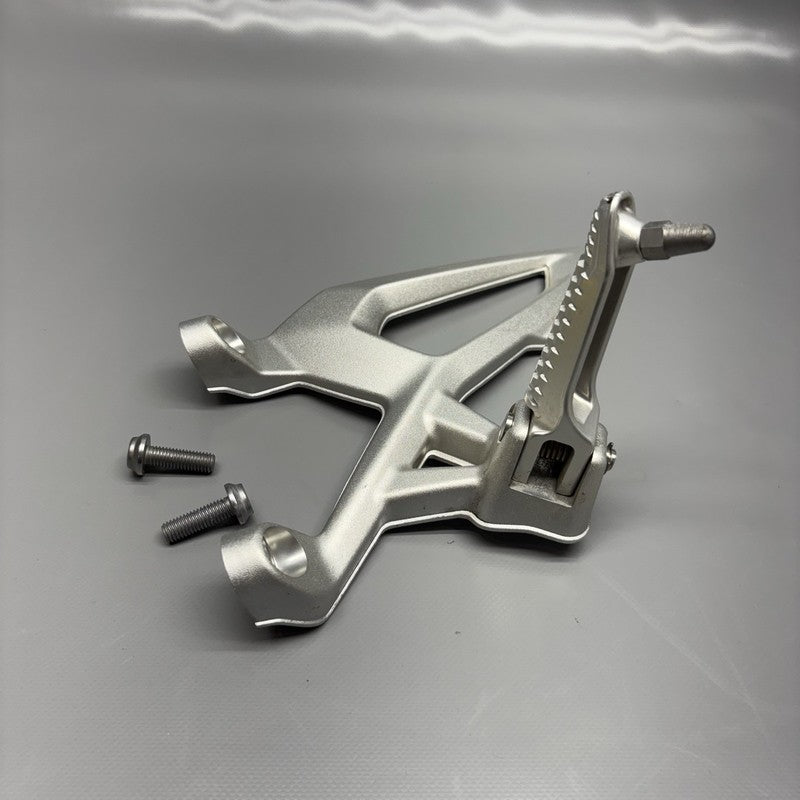 9467693 BMW S1000R FOOTREST PLATE LEFT 2020 2021 2022 2023 2024 2025 OEM 9467693