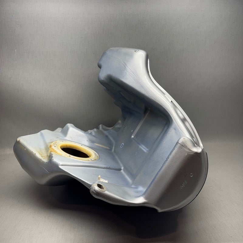 2313022 BMW R1150RS FUEL TANK 2002 2003 2004 2005 2006 OEM 2313022