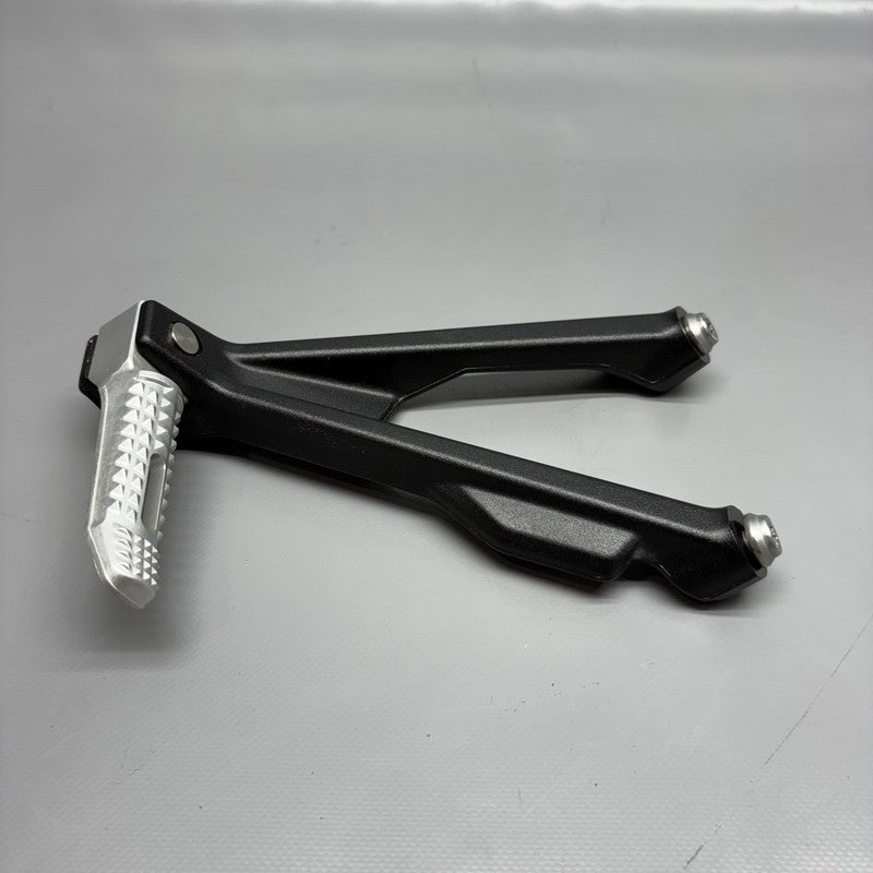 9467689 BMW S1000R FOOTREST LEFT REAR 2020 2021 2022 2023 2024 2025 OEM 9467689