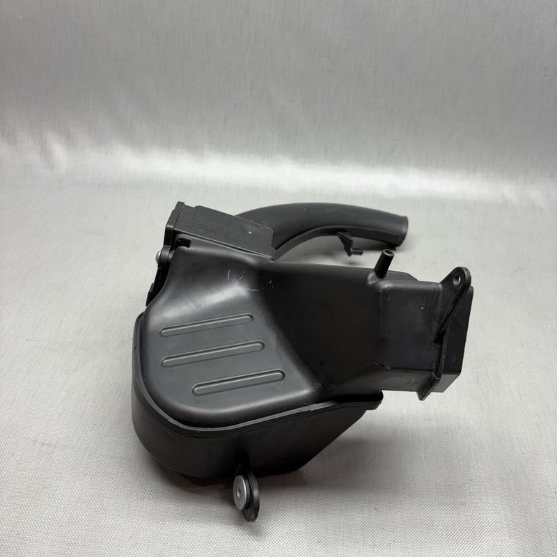 7724929 BMW C650 GT INTAKE MANIFOLD 2011 2012 2013 2014 2015 OEM 7724929