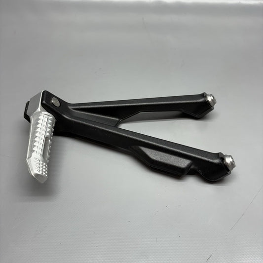 9467689 BMW S1000R FOOTREST LEFT REAR 2020 2021 2022 2023 2024 2025 OEM 9467689
