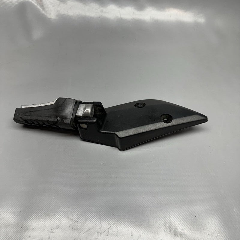 8545013 BMW C 650 EVOLUTION FOOTREST LEFT REAR 2015 2016 2017 2018 OEM 8545012