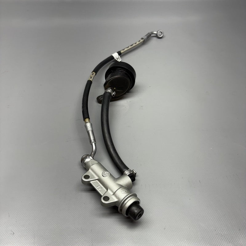 S1000RR BMW S1000RR REAR BRAKE MASTER CYLINDER 2019 2020 2021 2022 2023 2024 OEM