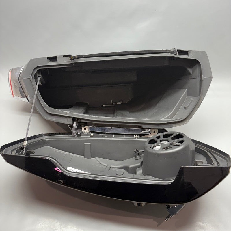 R18 BMW R18 SIDE CASE RIGHT 2020 2021 2022 2023 2024 OEM