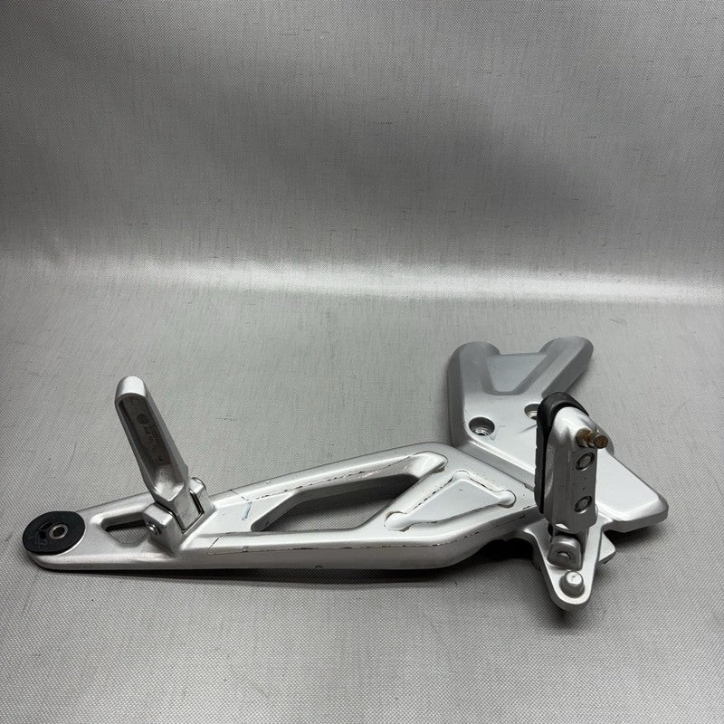 G 310R BMW G 310R FOOT REST PEG MOUNT BRACKET RIGHT 2016 2017 2018 2019 2020 OEM