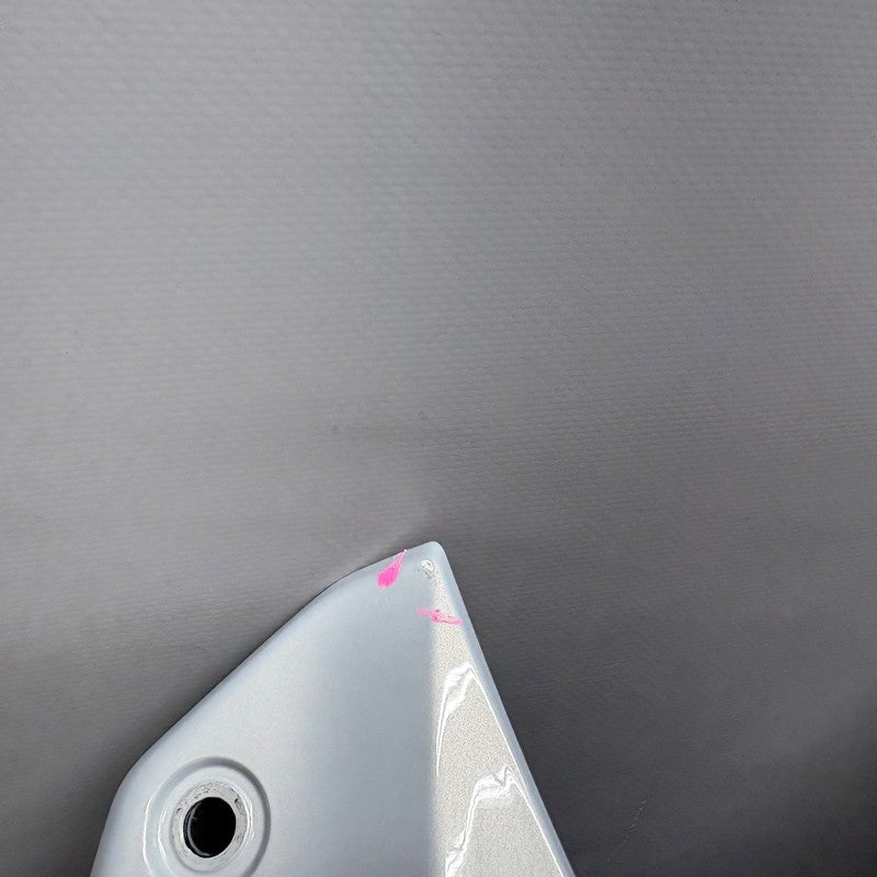 BMW S1000RR K67 FUEL TANK CENTER COVER 2020 2021 2022 2023 2024 2025 O
