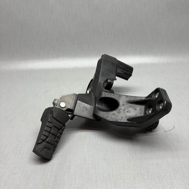7725449 BMW C 650 SPORT LEFT ENGINE MOUNT 2014 2015 2016 2017 2018 2019 2020 OEM 7725449