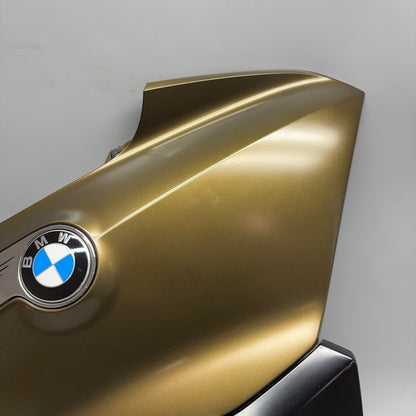 BMW K1600 BAGGER LATERAL TRIM PANEL RIGHT 2018 2019 2020 2021 OEM 8557