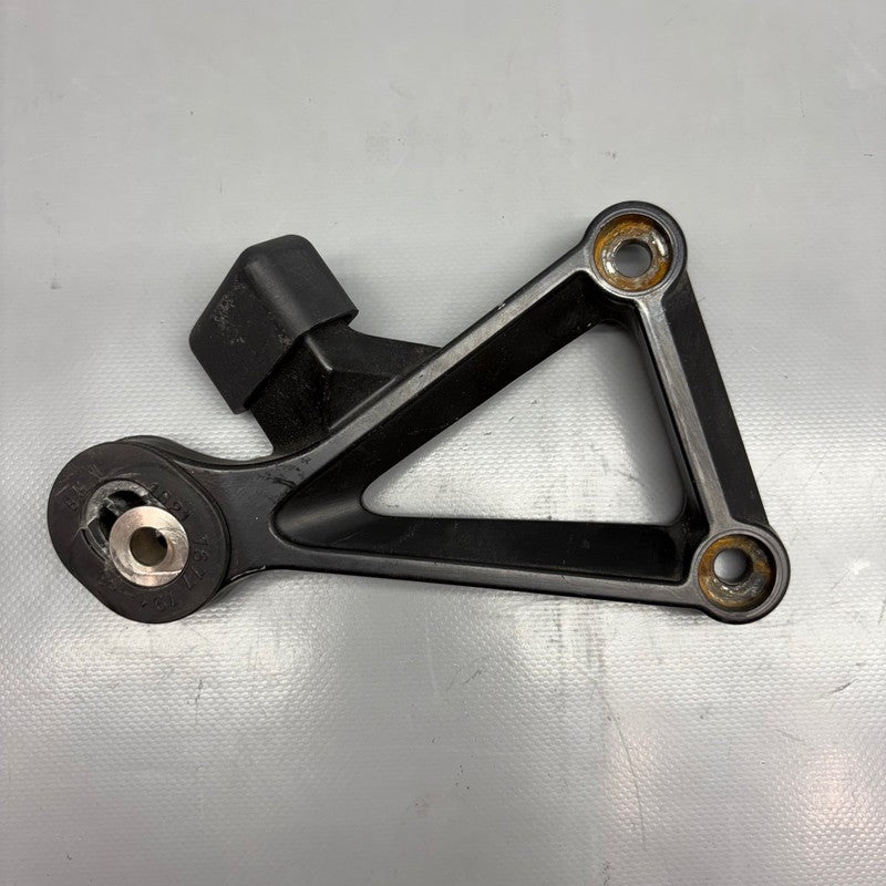 7717504 BMW K1600GT FOOTPEG MOUNT RIGHT 2011 2012 2013 2014 2015 2016 OEM 7717504