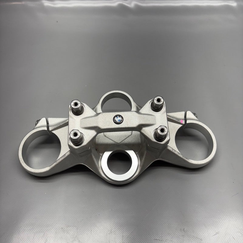 BMW F900R UPPER FORK CROSS BRACE 2020 2021 2022 2023 2024 2025 OEM 840