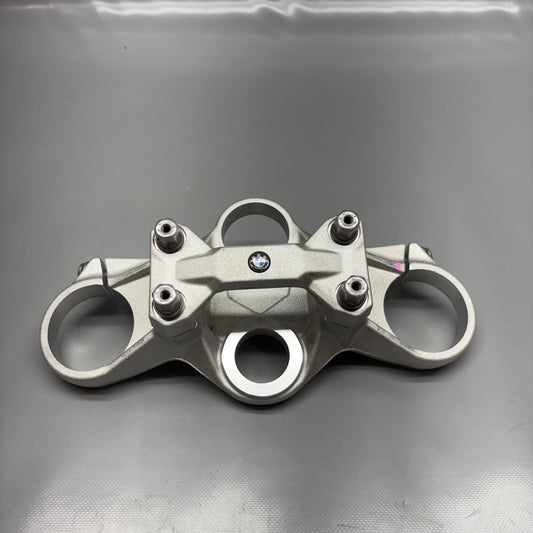 BMW F900R UPPER FORK CROSS BRACE 2020 2021 2022 2023 2024 2025 OEM 840