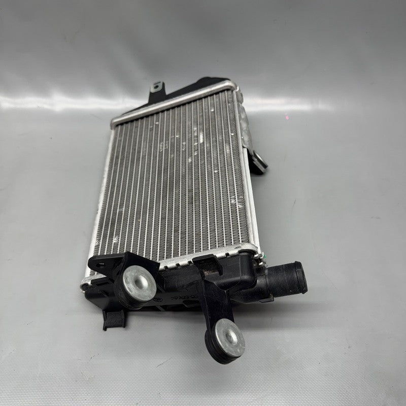 8546408 BMW R1250RT RADIATOR LEFT 2013-2017 2018 2019 2020 2021 2022 2023 2024 OEM