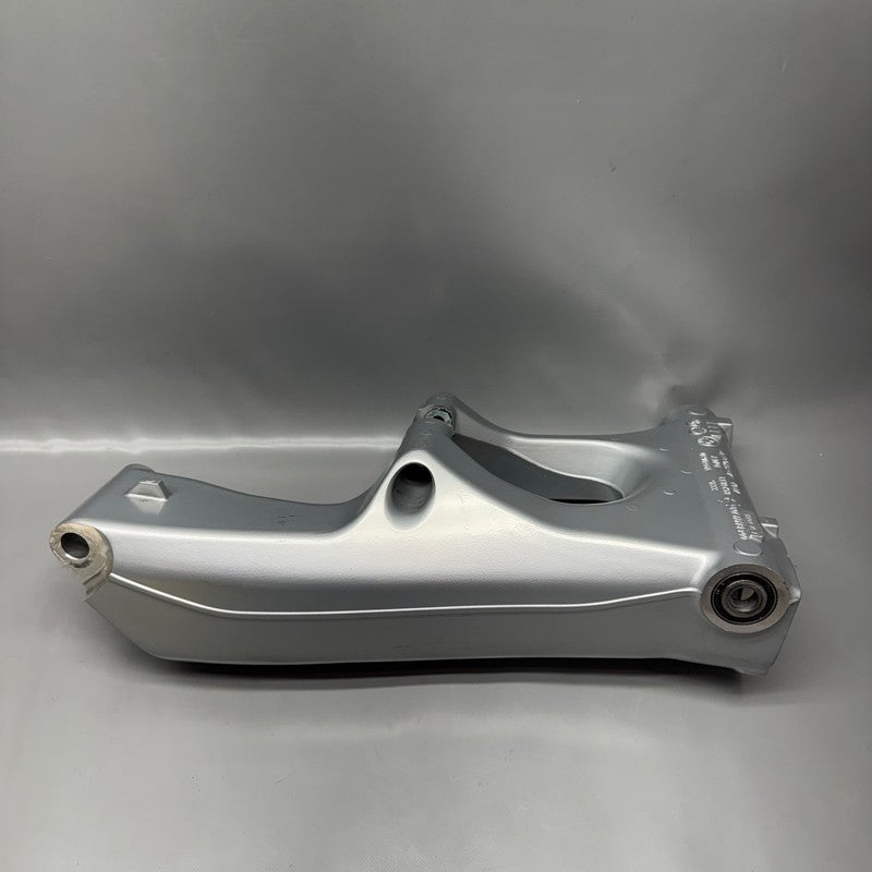R1250RT BMW R1250RT REAR WHEEL SWINGING ARM 2013-2018 2019 2020 2021 2022 2023 2024 OEM
