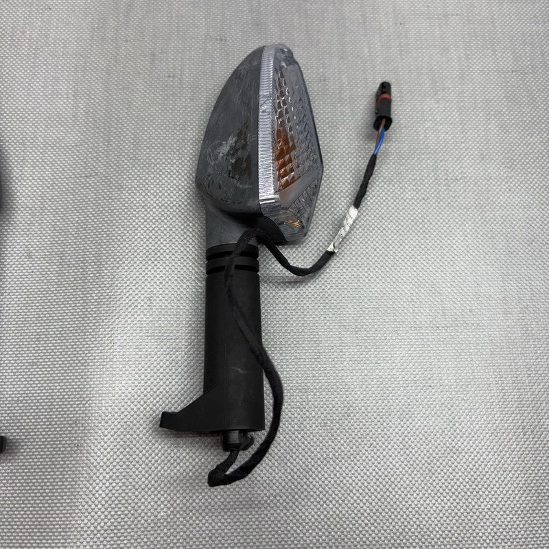 G 310R BMW G 310R FRONT SIGNAL LIGHTS 2016 2017 2018 2019 2020 OEM